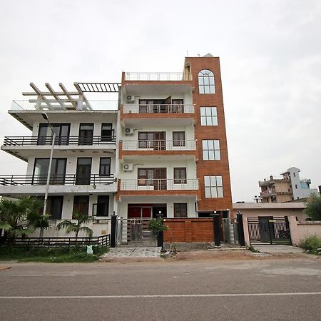 Oyo 9192 Hotel Raghav Residency Noida Esterno foto